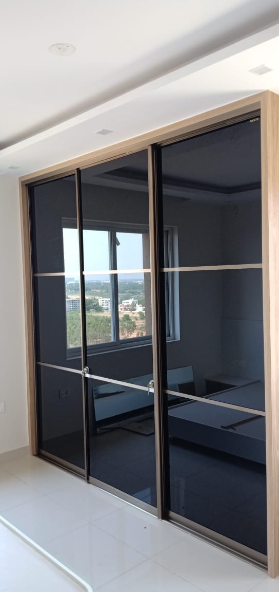 lacquer-glass-wardrobes-dealers-manufacturers-suppliers-in-noida-greater-noida-india